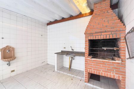 Casa para alugar com 330m², 3 quartos e 4 vagasQuintal