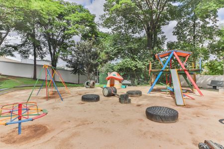 Apartamento para alugar com 72m², 2 quartos e 1 vaga Apartamento para alugar com 72m², 2 quartos e 1 vagaÁrea comum - Playground