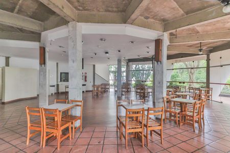 Apartamento para alugar com 72m², 2 quartos e 1 vaga Apartamento para alugar com 72m², 2 quartos e 1 vagaÁrea comum - Salão de festas