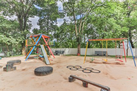 Apartamento para alugar com 72m², 2 quartos e 1 vaga Apartamento para alugar com 72m², 2 quartos e 1 vagaÁrea comum - Playground