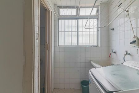 Apartamento para alugar com 72m², 2 quartos e 1 vaga Apartamento para alugar com 72m², 2 quartos e 1 vagaCozinha e Área de Serviço