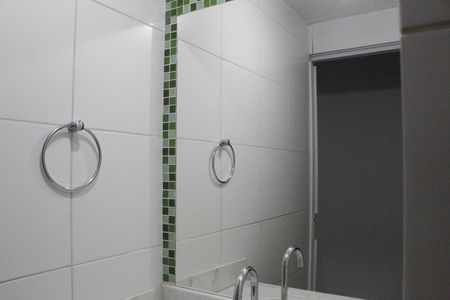 Banheiro Social de apartamento para alugar com 2 quartos, 50m² em Jacarepaguá, Rio de Janeiro