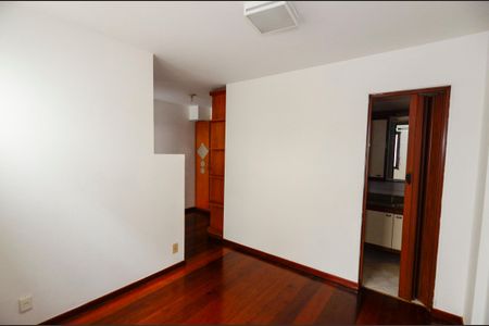Apartamento à venda com 132m², 4 quartos e 2 vagasSuíte 3