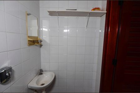 Apartamento à venda com 132m², 4 quartos e 2 vagasBanheiro de Serviço