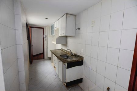 Apartamento à venda com 132m², 4 quartos e 2 vagasCozinha