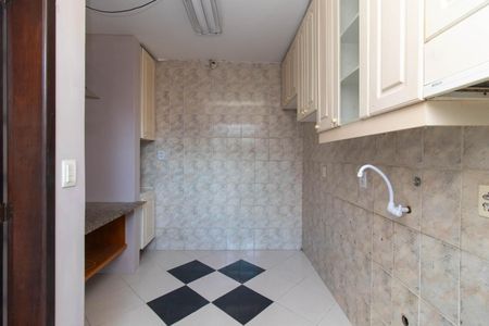 Cozinha e Área de Serviço de casa de condomínio para alugar com 3 quartos, 130m² em Camaquã, Porto Alegre