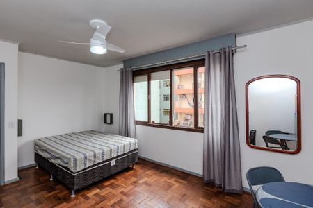 Sala/Quarto de kitnet/studio para alugar com 1 quarto, 34m² em Centro Histórico, Porto Alegre