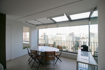 Apartamento à venda com 83m², 1 quarto e 1 vagaVaranda