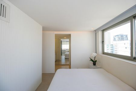 Apartamento à venda com 83m², 1 quarto e 1 vagaSuíte