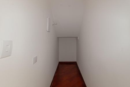 Sala de casa para alugar com 3 quartos, 150m² em Burgo Paulista, São Paulo
