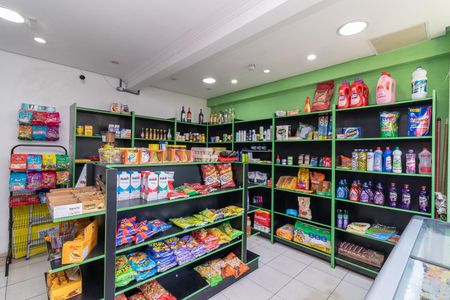 Apartamento à venda com 48m², 2 quartos e 1 vagaÁrea comum - Mini Mercado