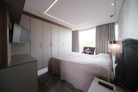 Casa à venda com 180m², 4 quartos e 4 vagasSuíte 2