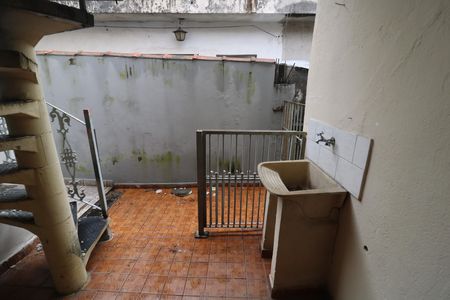 Casa à venda com 110m², 3 quartos e 2 vagasÁrea de Serviço C2