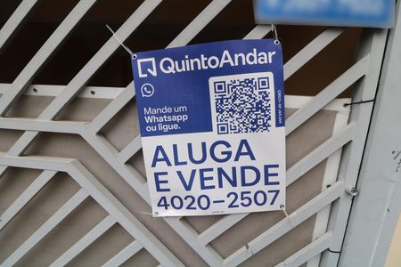 Casa à venda com 110m², 3 quartos e 2 vagasFachada