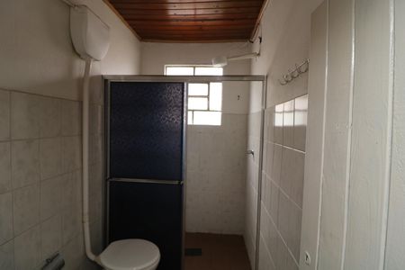 Casa à venda com 110m², 3 quartos e 2 vagasBanheiro C2
