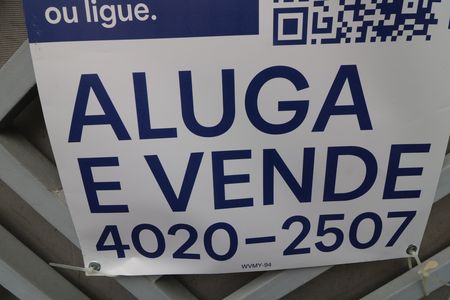 Casa à venda com 110m², 3 quartos e 2 vagasFachada