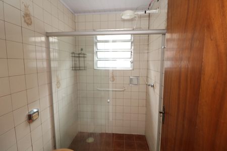 Casa à venda com 110m², 3 quartos e 2 vagasBanheiro