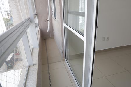 Apartamento para alugar com 63m², 2 quartos e 1 vagavaranda