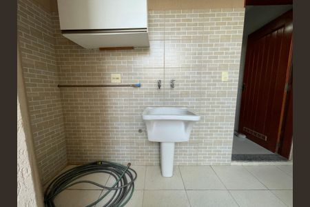 Casa à venda com 135m², 3 quartos e 4 vagasÁrea de Serviço