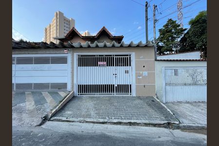 Casa à venda com 135m², 3 quartos e 4 vagasFachada