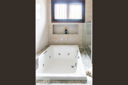 Casa à venda com 2 quartos, 570m² em Pampulha, Belo Horizonte