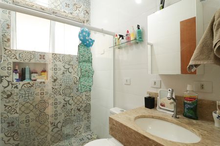 Casa à venda com 256m², 4 quartos e 3 vagas Casa à venda com 256m², 4 quartos e 3 vagasBanheiro Social