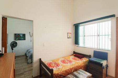 Casa à venda com 256m², 4 quartos e 3 vagas Casa à venda com 256m², 4 quartos e 3 vagasQuarto 3