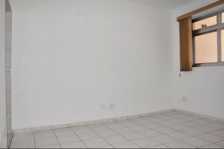 Casa à venda com 154m², 4 quartos e 2 vagasSala