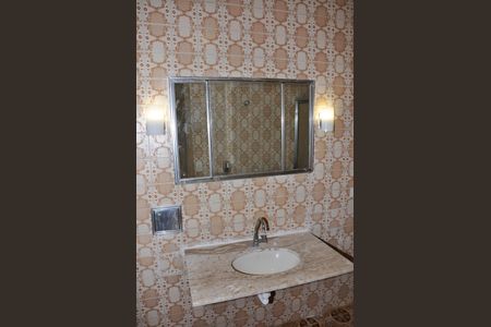 Casa à venda com 154m², 4 quartos e 2 vagasBanheiro Suíte