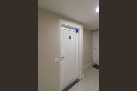 Apartamento para alugar com 47m², 2 quartos e 1 vagaLockBox