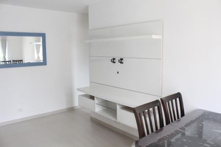 Sala de apartamento para alugar com 2 quartos, 45m² em Jardim da Gloria, Cotia