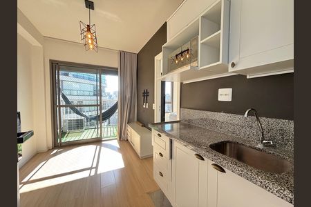 Sala/Cozinha de apartamento para alugar com 1 quarto, 27m² em Vila Nova Conceição, São Paulo