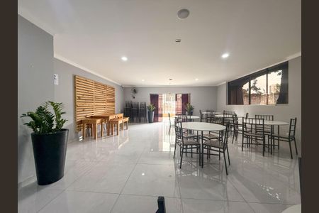 Apartamento à venda com 49m², 2 quartos e 1 vaga Apartamento à venda com 49m², 2 quartos e 1 vagaÁrea comum - Salão de festas