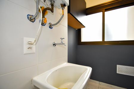 Apartamento à venda com 70m², 2 quartos e 1 vaga Apartamento à venda com 70m², 2 quartos e 1 vagaLavanderia