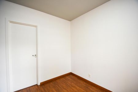 Apartamento à venda com 70m², 2 quartos e 1 vaga Apartamento à venda com 70m², 2 quartos e 1 vagaSuíte