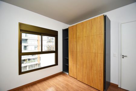 Apartamento à venda com 70m², 2 quartos e 1 vaga Apartamento à venda com 70m², 2 quartos e 1 vagaSuíte
