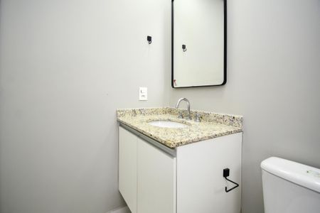 Apartamento à venda com 70m², 2 quartos e 1 vaga Apartamento à venda com 70m², 2 quartos e 1 vagaBanheiro da Suíte
