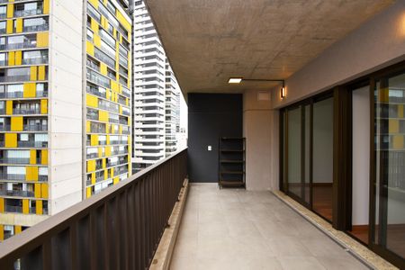 varanda Sala de apartamento para alugar com 2 quartos, 70m² em Sumarezinho, São Paulo