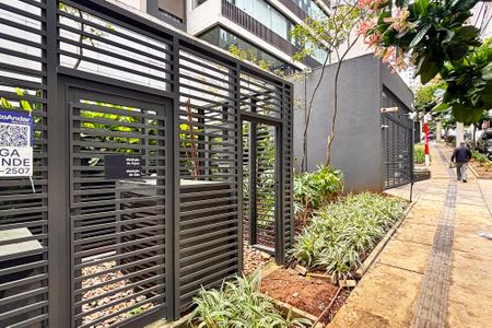 Apartamento à venda com 70m², 2 quartos e 1 vaga Apartamento à venda com 70m², 2 quartos e 1 vagaFachada