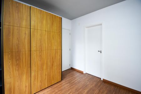 Apartamento à venda com 70m², 2 quartos e 1 vaga Apartamento à venda com 70m², 2 quartos e 1 vagaSuíte