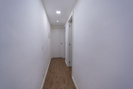 Apartamento à venda com 47m², 2 quartos e sem vaga Apartamento à venda com 47m², 2 quartos e sem vagaCorredor