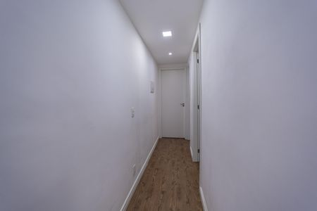 Apartamento à venda com 47m², 2 quartos e sem vaga Apartamento à venda com 47m², 2 quartos e sem vagaCorredor