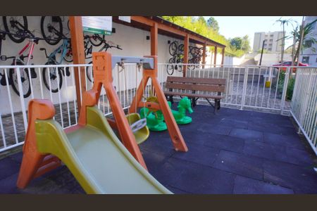 Área comum - Playground de apartamento para alugar com 2 quartos, 47m² em Rubem Berta, Porto Alegre