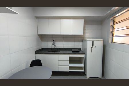 Studio para alugar com 35m², 1 quarto e sem vaga Studio para alugar com 35m², 1 quarto e sem vagaCozinha