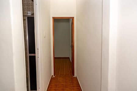 Corredor de apartamento para alugar com 2 quartos, 65m² em Irajá, Rio de Janeiro