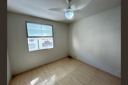 Sala de apartamento para alugar com 2 quartos, 48m² em Inhaúma, Rio de Janeiro
