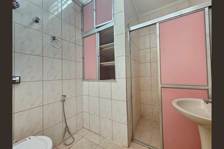 Casa para alugar com 136m², 3 quartos e 2 vagasBanheiro