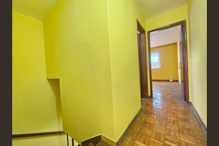 Casa para alugar com 136m², 3 quartos e 2 vagasCorredor