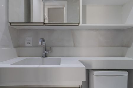 Banheiro da Suíte de kitnet/studio à venda com 1 quarto, 30m² em Moema, São Paulo
