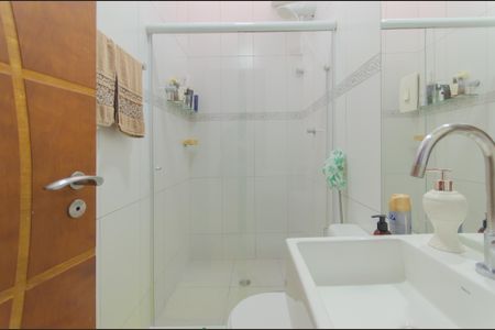 Casa à venda com 145m², 3 quartos e 1 vagaBanheiro